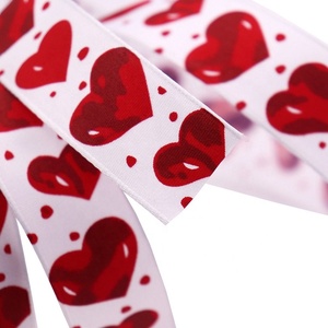 Nastro in Raso 10mm 16mm 25mm Regalo per San Valentino Nastro Personalizzato con Cuori e Scritta Ti Amo - Product Image 5