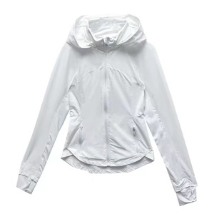 เสื้อแจ็คเก็ตกีฬาผู้หญิงแบบมีฮู้ด ป้องกันแสงแดด UPF50+ เนื้อผ้าไนลอน/สแปนเด็กซ์ ให้ความรู้สึกเย็นสบาย เหมาะสำหรับการเดินป่า ท่องเที่ยว และกิจกรรมกลางแจ้ง - Product Image 1