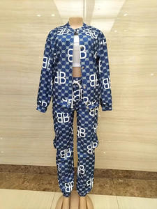 2026新款时尚女装三件套休闲运动服装套装长上衣棉短裤实心印花图案欧式 - Product Image 3