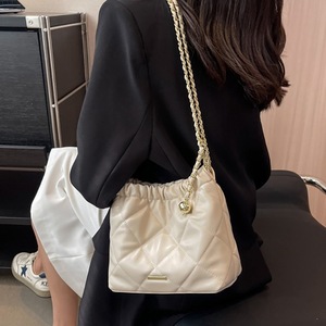 Bucket Bag Women off White Diamond Pattern Chain Single <b>Strap</b> <b>Buckle</b> Shoulder Bag Fashion Summer 2026 Everyday Outfits - Product Image 1
