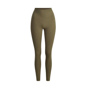 Leggings de Tallas Grandes para Mujer, Ajuste Ceñido de Verano, Antiarrugas, Tallas Extendidas, Tejido Elástico Suave, Movimiento Seguro e Inclusivo - Product Image 1
