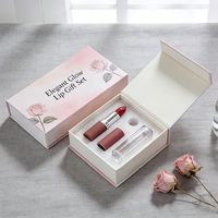Boîtes extérieures en carton ondulé carrées recyclables personnalisées avec fenêtre transparente et pelliculage mat pour l'emballage de vernis à ongles et de cosmétiques
