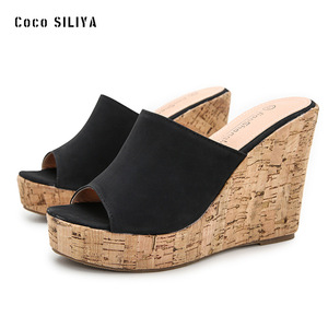 Coco SILIYA Sandales compensées pour femme en faux daim à bout ouvert, plateforme en liège, à enfiler, chaussures d'été rehaussantes - Product Image 1