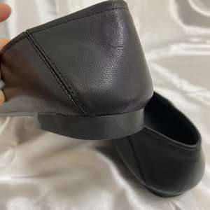 Mocassins plats pour femmes en cuir d'agneau véritable à 100 %, chaussures formelles de bureau, personnalisables avec logo, faible MOQ d'usine - Product Image 2