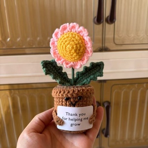 Pequeño Ramo de Fresas en Maceta, Adorno Tejido a Mano, Fomenta los Pequeños Ramos en Maceta y las Flores Artificiales - Product Image 4