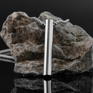 สร้อยคอแฟชั่นสไตล์ทันสมัย สแตนเลสสตีล สำหรับผู้ชาย พร้อมจี้  สำหรับผู้หญิง ราคาขายส่ง เครื่องประดับผู้ชาย - Product Image 5