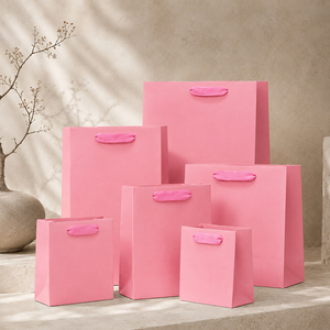 Ensemble d'emballages de bijoux roses avec fermeture à ruban, boîtes cadeaux rigides en carton pour bagues et boucles d'oreilles, logo personnalisé - Product Image 2