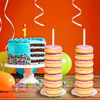 Support de beignet en acrylique à base ronde transparente personnalisé, présentoir de beignets en acrylique moderne et durable pour fête d'anniversaire et de vacances