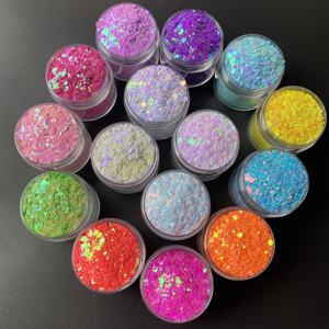 Paillettes Chunky Iridescentes Carrées de 4 oz, Mélange de Paillettes Arc-en-ciel pour le Corps, Vente en Gros - Product Image 4