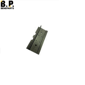 KM1263ชิ้นส่วนช่วงล่างรถตักดินขนาดเล็กแผ่นรองรองเท้ามีหนามแหลมประกอบรถดันดิน - Product Image 3