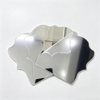 Plaque de miroir acrylique incassable en gros avec colle intégrée étanche pour la décoration