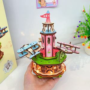 Boîte à musique éducative en bois <span class=keywords><strong>3D</strong></span> : Kits de construction DIY pour enfants, modèles de carrousel rotatif et d'avion avec lumière et musique - Product Image 3