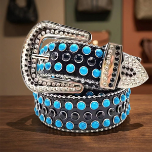 BS INTERNATIONAL NA216 Épinglette personnalisée en cuir de vachette véritable 100% robuste, avec perles bleues, design carré 3D réversible et acier de haute qualité - Product Image 1