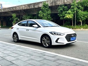 Berlina Usata: Hyundai Elantra 2016 1.6L GLX Automatica, Efficiente nei Consumi, Design Moderno, Ben Tenuta, Affidabile per Uso Quotidiano - Product Image 3