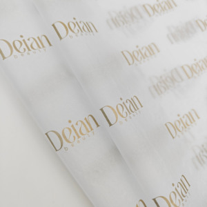 Feuilles <span class=keywords><strong>de</strong></span> <span class=keywords><strong>papier</strong></span> <span class=keywords><strong>de</strong></span> <span class=keywords><strong>soie</strong></span> d'emballage personnalisées 50X70cm Matériaux recyclés Sérigraphie Logo or Emballage Vêtements Cadeau Marque INFFY - Product Image 4