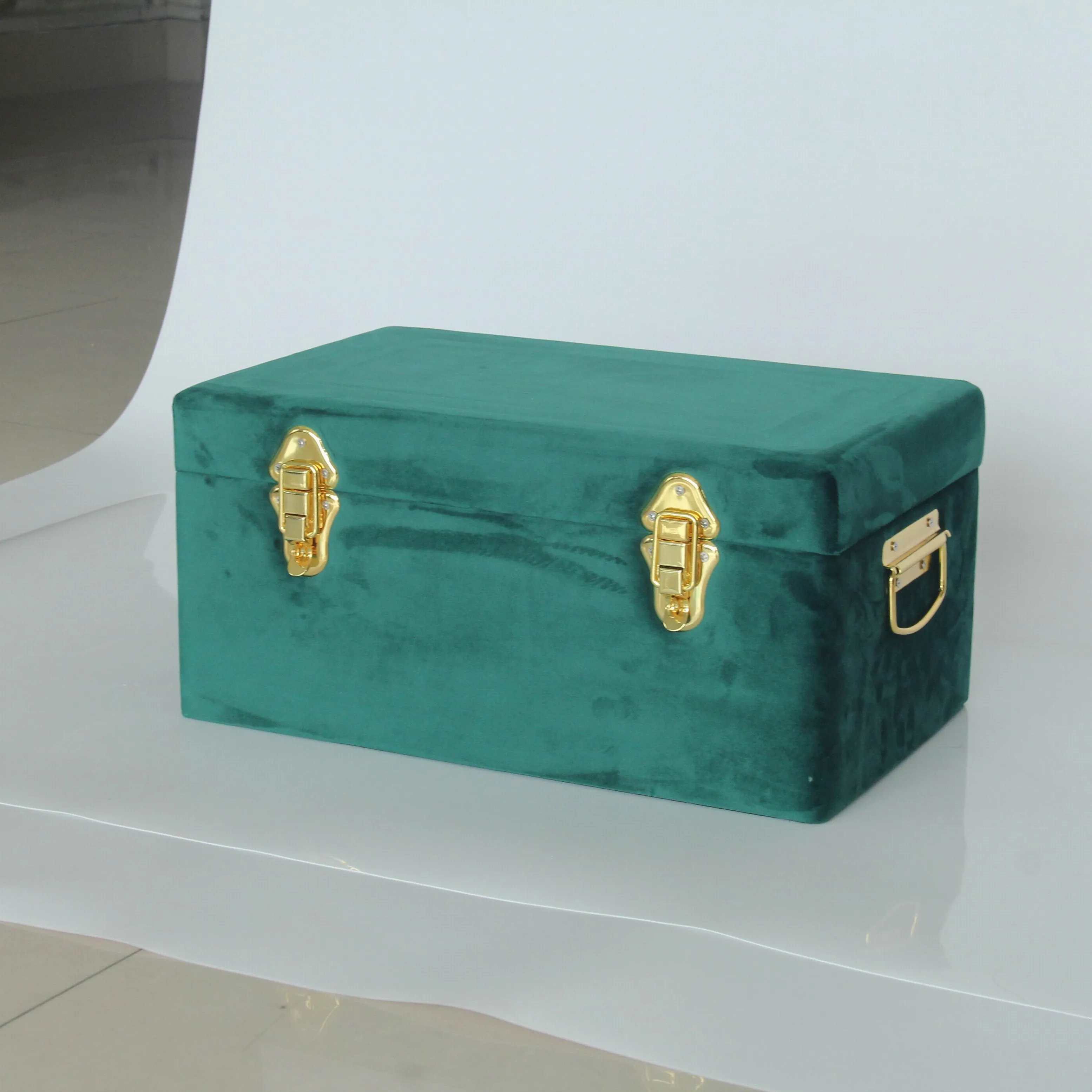 Caixa de presente do porta-malas do veludo com acessórios dourados