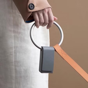 Correa de perro de cuero de lujo con asa de anillo de metal, Correa y collar de perro de alta calidad para cachorros y gatos - Product Image 1