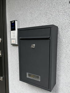 Boîte <span class=keywords><strong>aux</strong></span> <span class=keywords><strong>lettres</strong></span> en acier de jardin extérieur pour le stockage de <span class=keywords><strong>lettres</strong></span> Boîte <span class=keywords><strong>aux</strong></span> <span class=keywords><strong>lettres</strong></span> avec <span class=keywords><strong>plaque</strong></span> signalétique personnalisée - Product Image 5