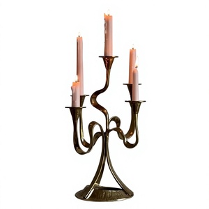Candelabro de Latón de 4 Brazos, Portavelas Decorativo para el Hogar, Artesanía Metálica Duradera, Soporte para Velas de Mesa - Product Image 1