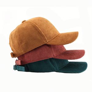 Casquette de baseball chaude en velours côtelé unie à visière incurvée pour femme, idéale pour le sport en extérieur en automne et en hiver - Product Image 2