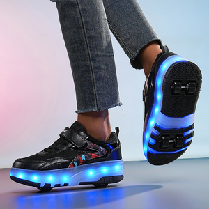 Vente chaude Patinage à roulettes Déformé Chaussures de sport pour enfants Rose LED Patins à roulettes avec <span class=keywords><strong>4</strong></span> <span class=keywords><strong>Roues</strong></span> Poids léger PU Semelle intérieure pour Garçons Filles - Product Image 3