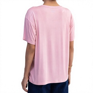 Camiseta Estampada para Mujer, Diseño Gráfico Clásico, Algodón Jersey, Manga Corta, Logotipo Personalizado, Fabricante OEM - Product Image 2