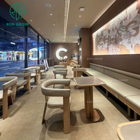 Chaise rembourrée grise avec cadre en bois Ron Group, table carrée, banquette, mobilier de restaurant moderne et minimaliste pour café, bistrot
