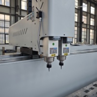 Machine de perçage et de fraisage CNC industrielle automatique OUWO de 3000 mm avec double broche pour profilés de murs-rideaux en aluminium