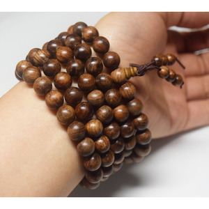 ลูกประคำไม้โรสวูดธรรมชาติทำมือจากเวียดนาม 108 เม็ด ขายส่ง - Product Image 3