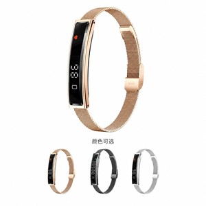 Pulsera inteligente con monitor de ritmo cardíaco, oxígeno en sangre, monitor de sueño, reloj deportivo resistente al agua para hombres y mujeres - Product Image 1