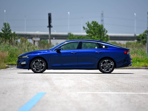 Voiture d'occasion <span class=keywords><strong>Kia</strong></span> K5 <span class=keywords><strong>Berline</strong></span> Luxe Conduite à Gauche Pour Abidjan Côte d'Ivoire - Product Image 4
