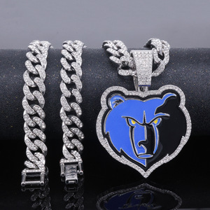 Collana con Ciondolo Personalizzato del Campionato NBA <span class=keywords><strong>Memphis</strong></span> Grizzlies, Charm con Logo Orso Smaltato, Catena Cubana Placcata Oro 14K - Product Image 2