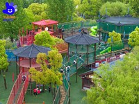 Parcours d'obstacles en filet de cordes coloré pour l'extérieur, équipement de parc gonflable d'aventure personnalisé pour les centres de villégiature et les camps