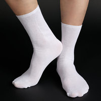 Chaussettes d'équipage à coupe ample extra larges en coton jetable médical blanc pour le vol de voyage enceinte d'opération d'hôpital d'infirmière