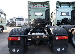 Camión Usado FAW JH6 6x4, Cabeza Tractora de 500-550HP, Diésel, Transmisión Manual de 16 Velocidades, para Transporte Minero, Trabajo Pesado, en Venta - Product Image 4