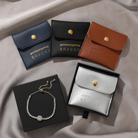 Boîte à bijoux en cuir PU avec logo personnalisé, mini pochette à bouton-pression, coffret cadeau pour pendentif, bague, collier, emballage cadeau, vente chaude