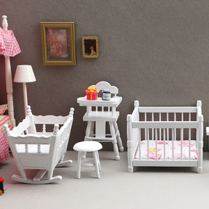 Meubles miniatures pour <span class=keywords><strong>maison</strong></span> de poupée 1:12, chambre d'enfant, berceau, cheval <span class=keywords><strong>à</strong></span> <span class=keywords><strong>bascule</strong></span> en bois blanc, chaise haute, tabouret - Product Image 4