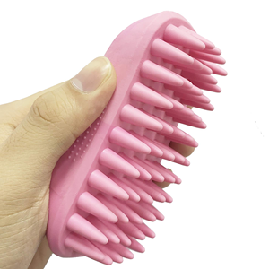 Brosse de bain pour animaux de compagnie en silicone, poils ultra-doux, monobloc, points de massage ultra-nettoyants, facile à accrocher, durable - Product Image 1