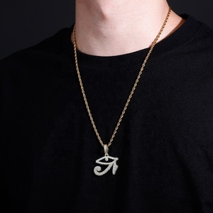 Colgante de <span class=keywords><strong>ojo</strong></span> de Horus de mitología egipcia antigua de alta calidad, collares chapados en oro de latón helado, joyería de <span class=keywords><strong>amuleto</strong></span> para hombres y mujeres - Product Image 3