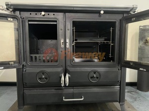 Poêle à bois en fonte avec four. Cuisiner et réchauffer en une seule unité. - Product Image 5