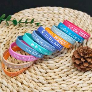 Bracelet en silicone coloré avec citations inspirantes en allemand et en anglais, personnalisé pour les événements sportifs scolaires, les équipes et les associations d'aide mutuelle - Product Image 3