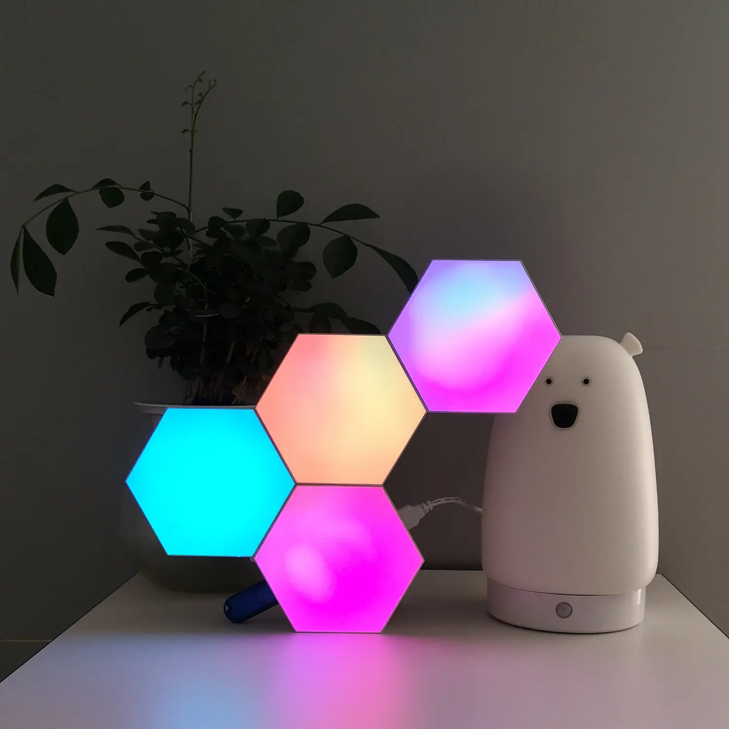 Lampe modulaire hexagonale synchronisée avec la musique, décoration de noël, téléphone portable, application contrôlée, lumière Led RGB innovante 2020