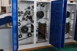 Machine à repasser industrielle à six rouleaux à grande vitesse pour draps plats, équipement de repassage automatique pour usine de blanchisserie commerciale - Product Image 2