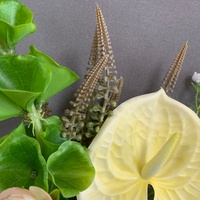 R-043 Buket Bunga Artifisial Campuran Dengan Protea Putih, Anthurium Kuning, dan Pompon Hijau untuk Dekorasi Bunga Acara Pernikahan