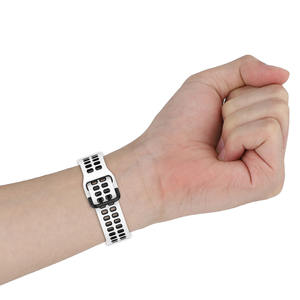 Bracelet en silicone bicolore de style trou de haute qualité pour montre <span class=keywords><strong>Samsung</strong></span> 6 6 classique 5 5 pro 4 Bracelet intelligent Bracelet de montre intelligent - Product Image 4