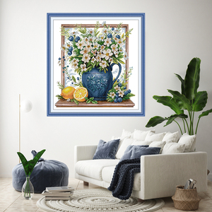 2025 NKF nuevas <span class=keywords><strong>flores</strong></span> blancas <span class=keywords><strong>en</strong></span> una botella HD impreso <span class=keywords><strong>punto</strong></span> <span class=keywords><strong>de</strong></span> <span class=keywords><strong>cruz</strong></span> decoración del hogar Juegos <span class=keywords><strong>de</strong></span> bordado Kit <span class=keywords><strong>de</strong></span> ganchillo DIY 11CT 14CT Aida - Product Image 1