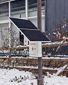 Estación meteorológica con rastreador <span class=keywords><strong>solar</strong></span> de un solo eje GF New Energy con 120 TCUs + Unidad de control de red con garantía de 5 años - Product Image 1