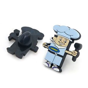 Mode PVC souple Badge épinglettes personnalisé 2D 3D Logo décoratif en plastique Pvc caoutchouc pochettes pour vêtements - Product Image 5