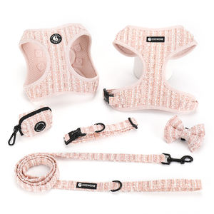 Elegante Juego de Correas Personalizadas para Perros de Lujo con Collar Ajustable Resistente, Kit de Paseo para Mascotas - Product Image 1