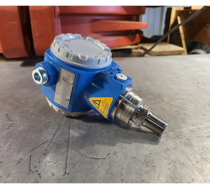 Endress+Hauser E+H Cerabar PMP50, Medidor Inteligente Rentable y de Alta Precisión para Líquidos/Gases, 316L - Product Image 1